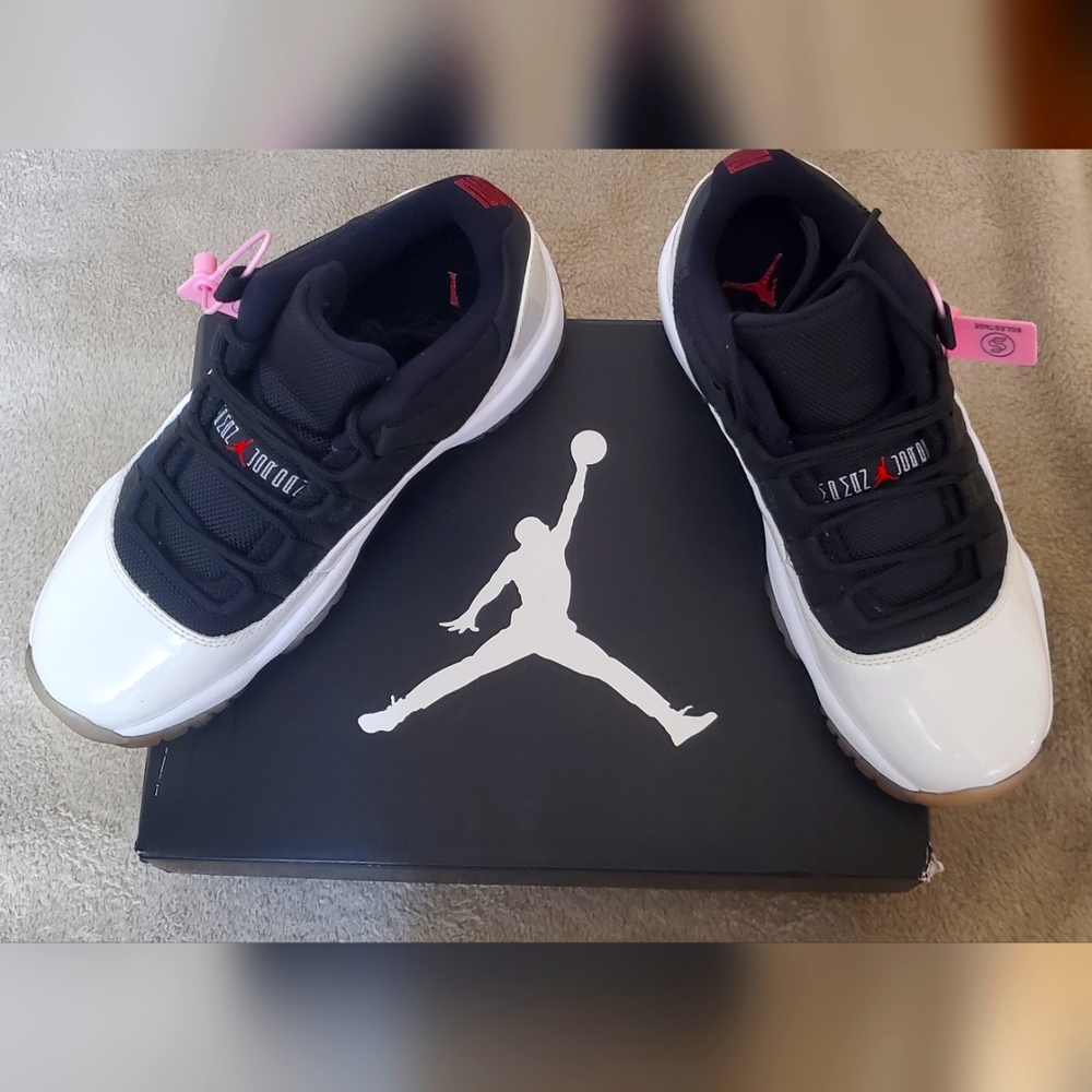 Rare DS OG all Air Jordan 11 retro low tuxedo 2013    XI gs women (Sample pair) - Picture 1 of 11